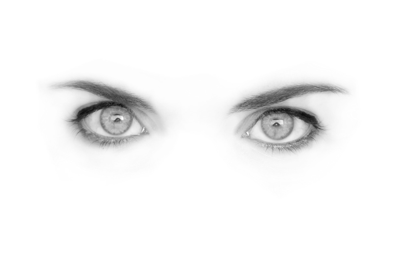 Krásne kreslené oči