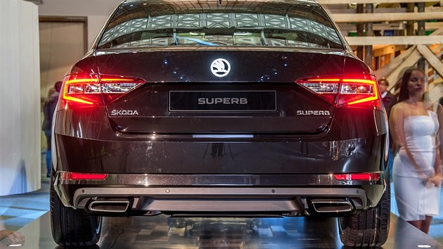 Škoda Superb Black Crystal Škoda Superb Black Crystal