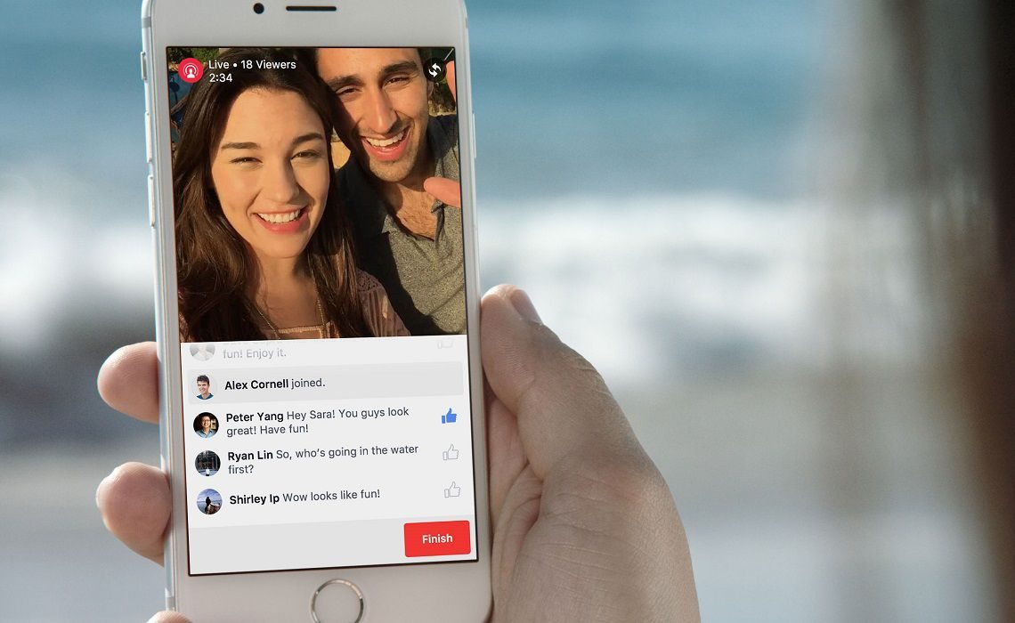 Facebook-Live-Streaming-Collages