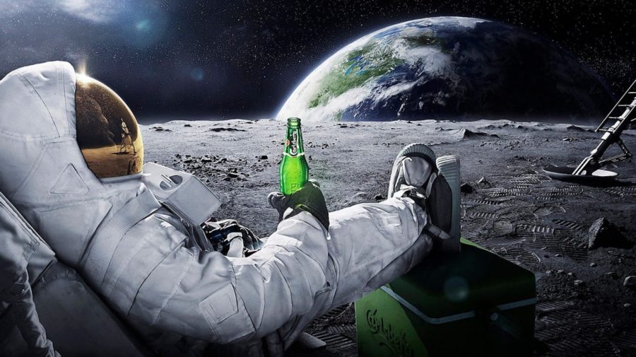 Astronaut-Drinking-Carlsberg-on-Moon-HD-Desktop-Wallpaper