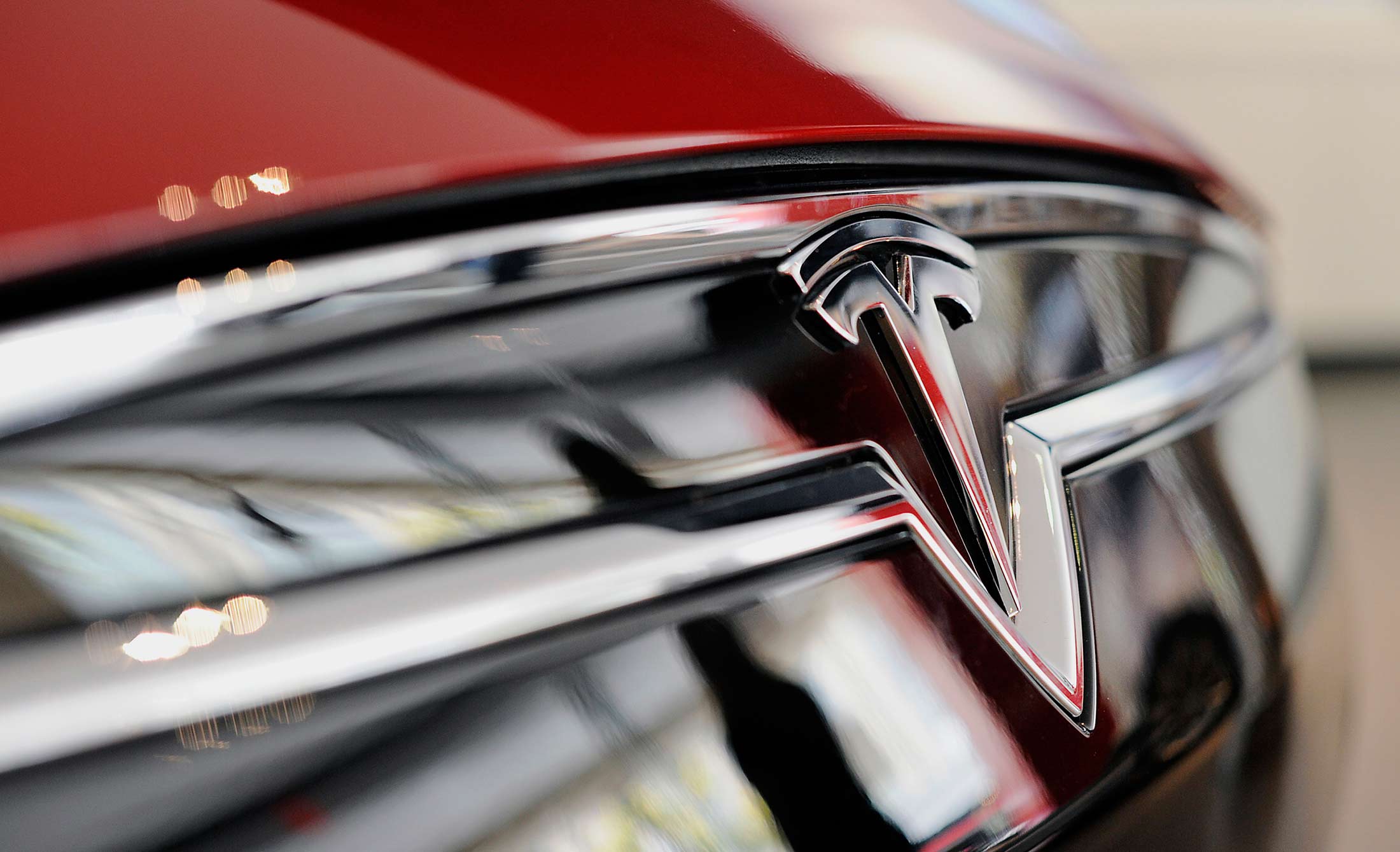 Tesla Revamps Stores Worldwide As It Prepares For Model X Debut
