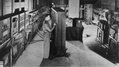 História nás učí,