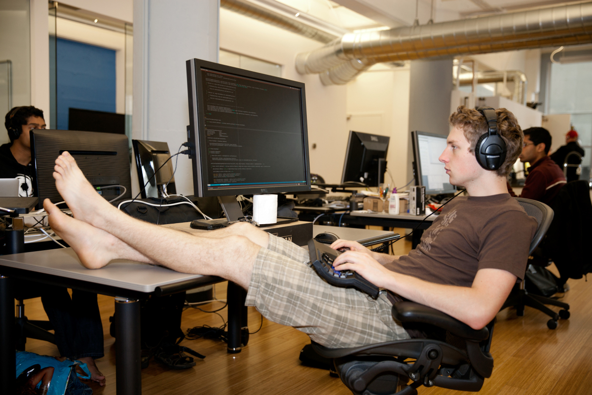 Anders Papitto works comfortably at the MemSQL office in San Francisco.