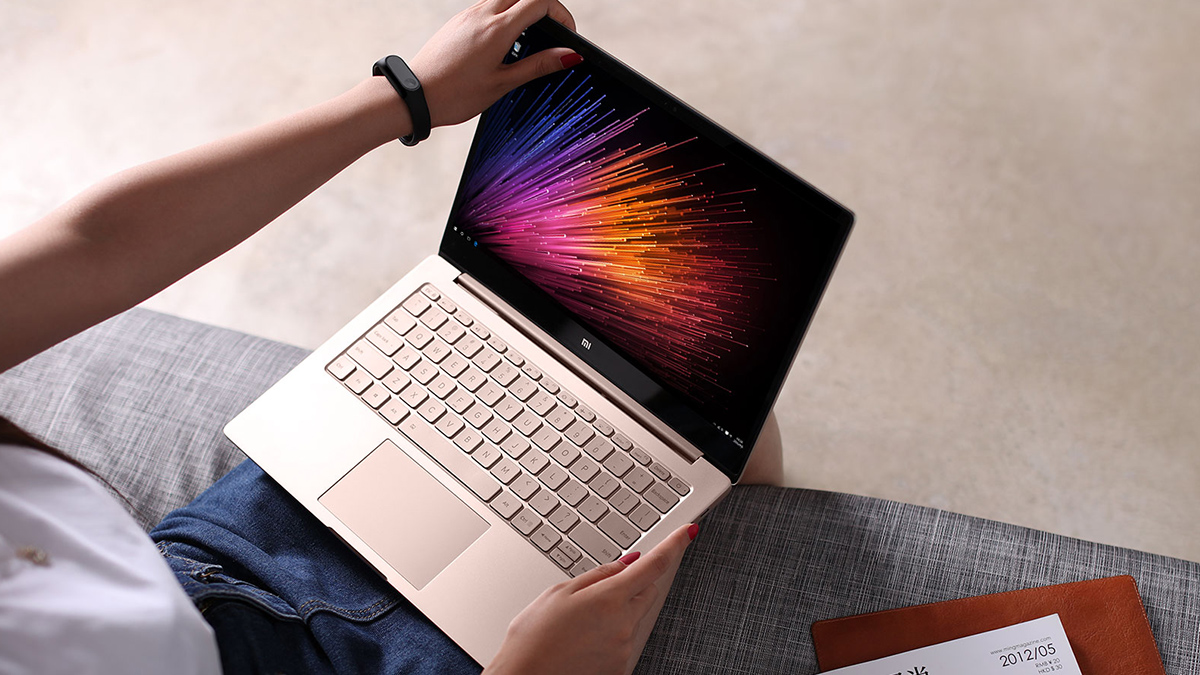 xiaomi-mi-notebook-air-oficialne-nahlad2