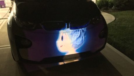 Prenosný laserový projektor