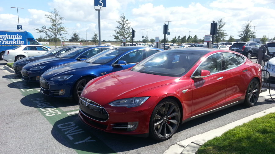 Tesla-Model-S-red-blue-black-grey