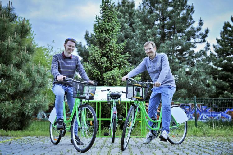 Zeleny_bicykel_zakladatelia