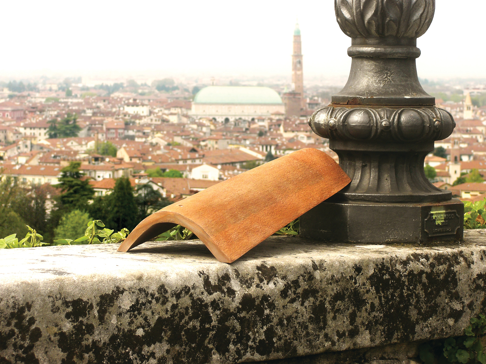 invisible-solar-rooftile