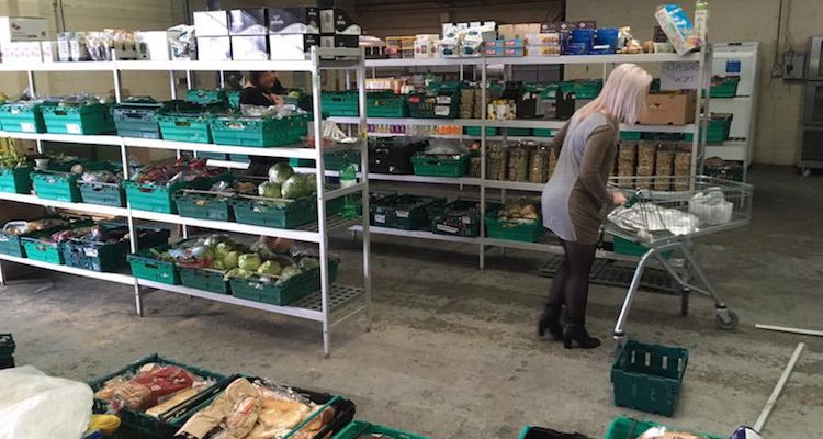 obchod-s-vyradenim-jedlom