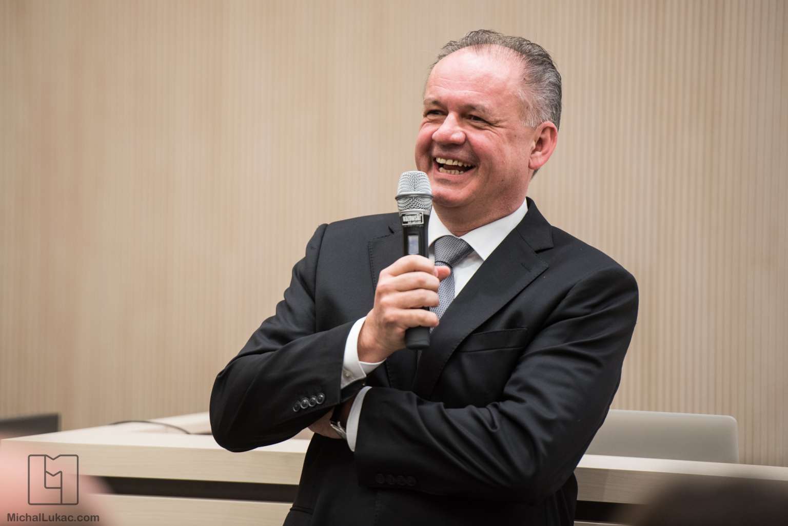 1480591984_tmp__dsc6949