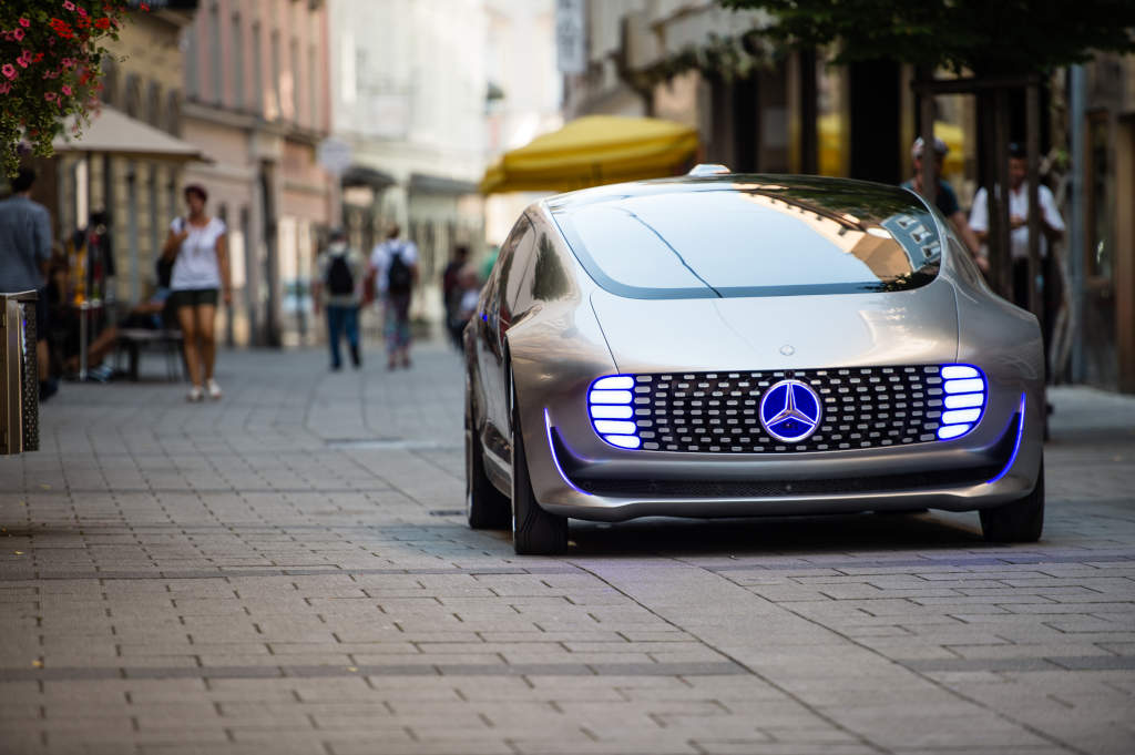 Der F 015 Luxury in Motion auf dem Ars Electronica Festival in L