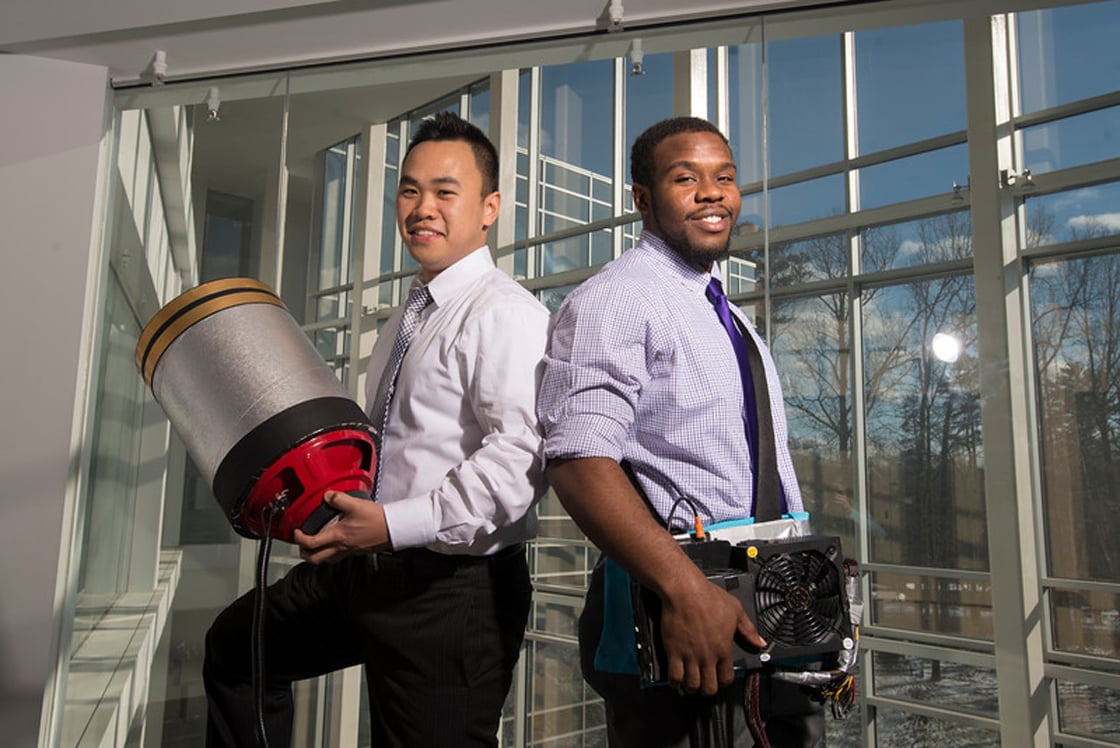 „Viet Tran and Seth Robertson“