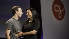 Mark Zuckerberg aktívne