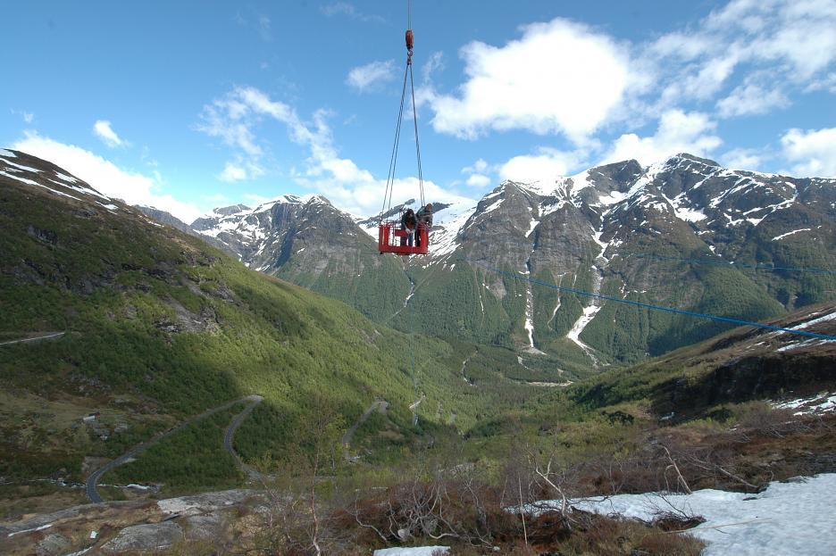 Vytyčovanie obrysu budúcej stavby