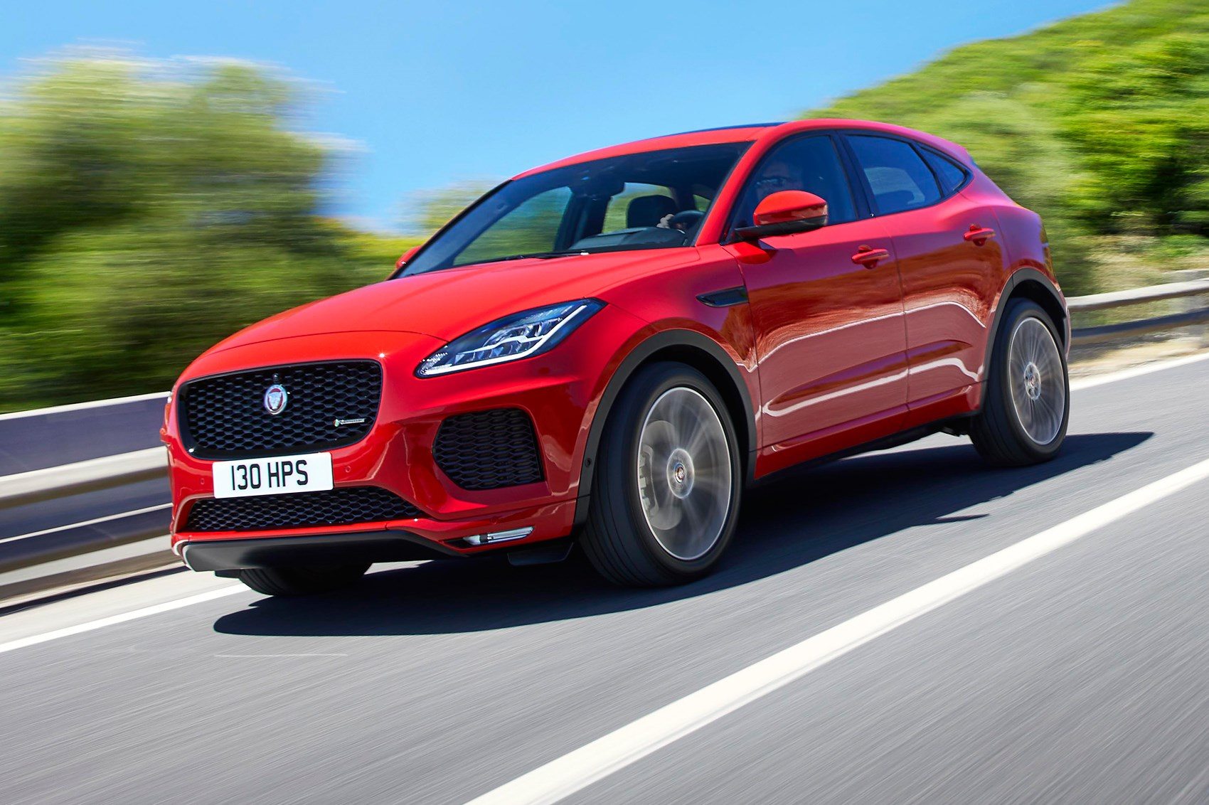 jaguar_e-pace_01