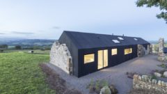 Vidiecka zrúcanina premenená