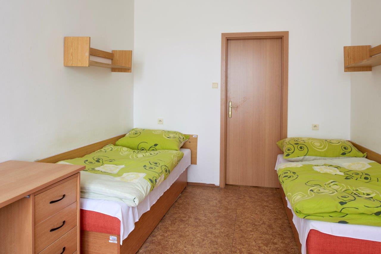 matejhakar.com_Slovnaft_dvojlozkova izba (1)