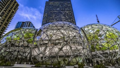 Amazon otvoril kancelárie