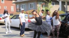 Bývalá baletka predvádza