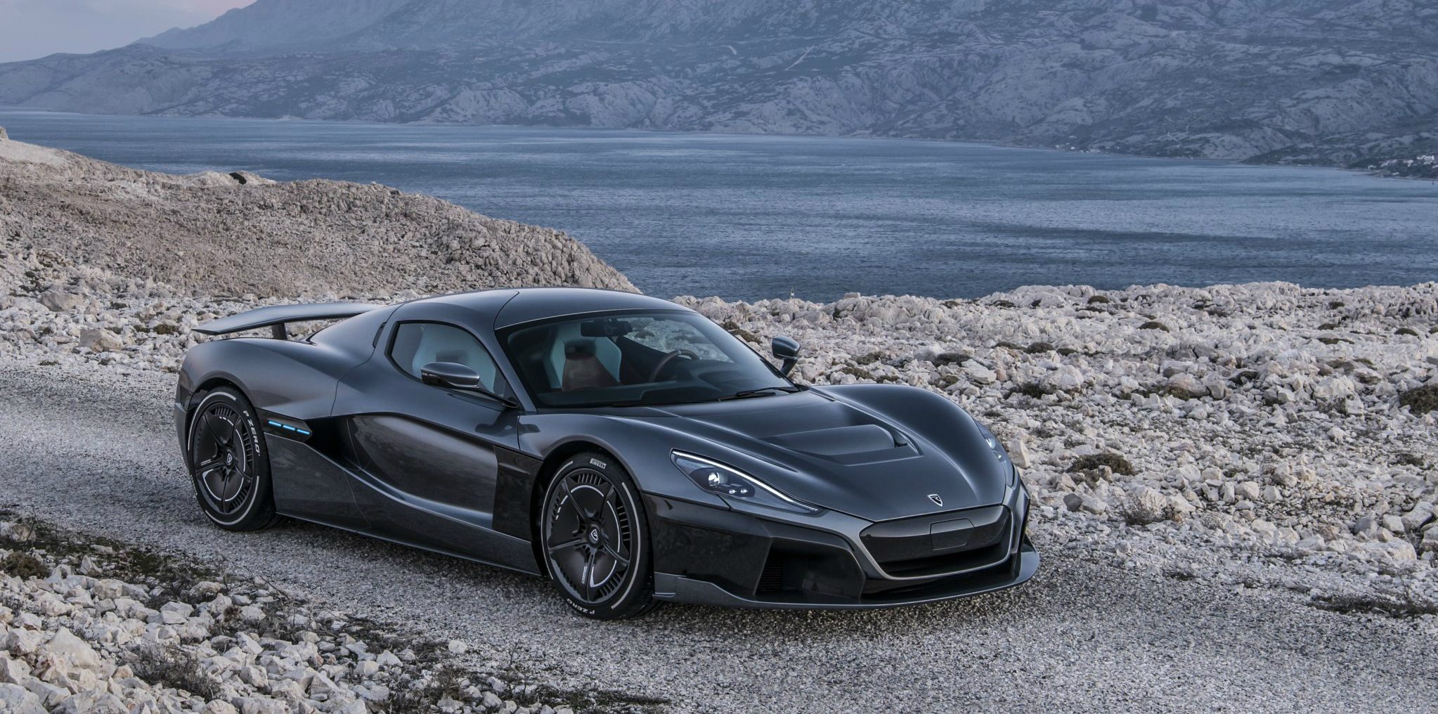 c_two_static_front_02b