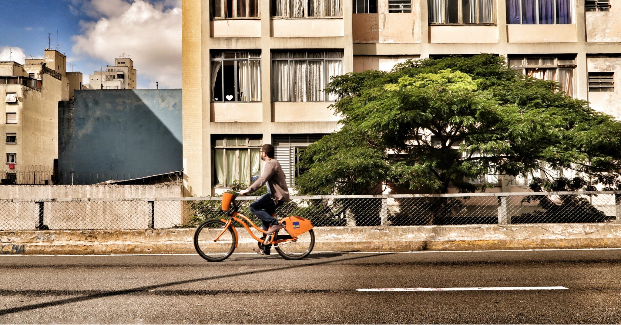 d-a-v-i-d-s-o-n-l-u-n-a-260385-unsplash