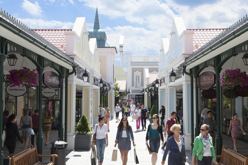 gucci-calvin-klein-burberry