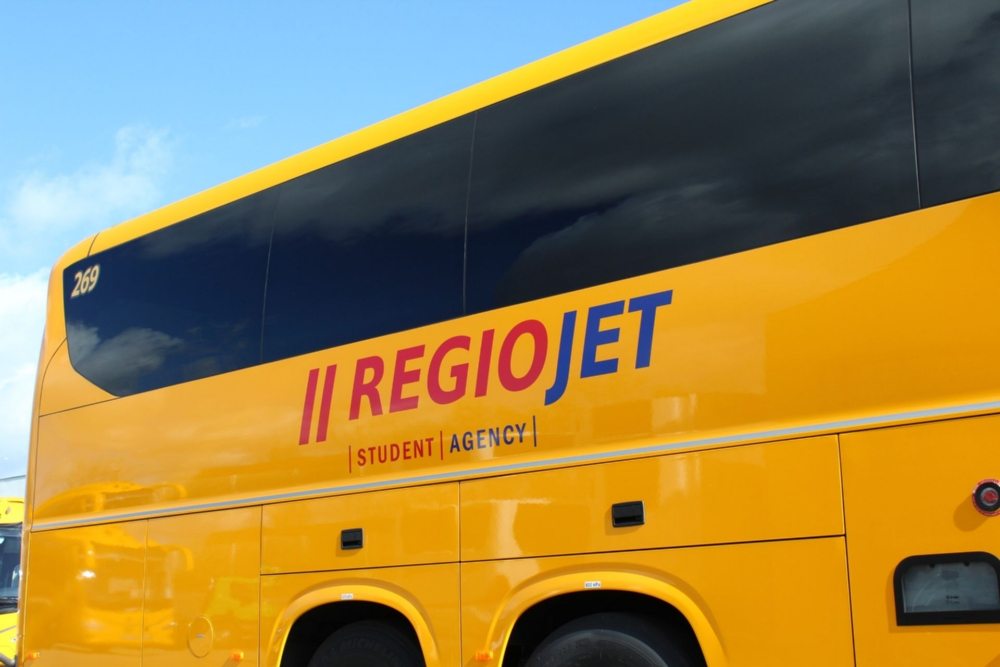 regiojet-irizar-i8-logo-jpg_688112182