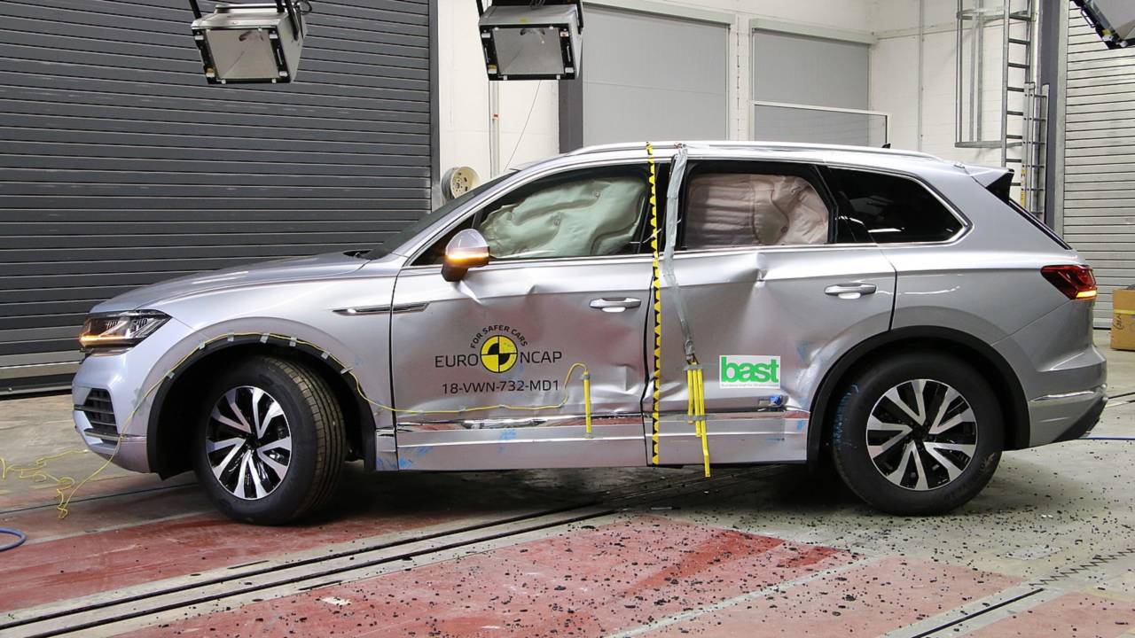 2019-vw-touareg-euro-ncap-crash-test