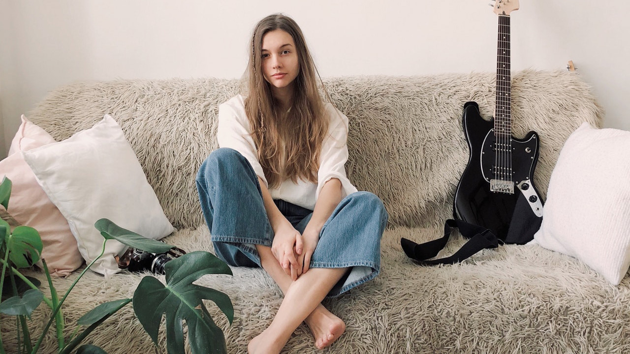 adult-casual-cute-962784(1)