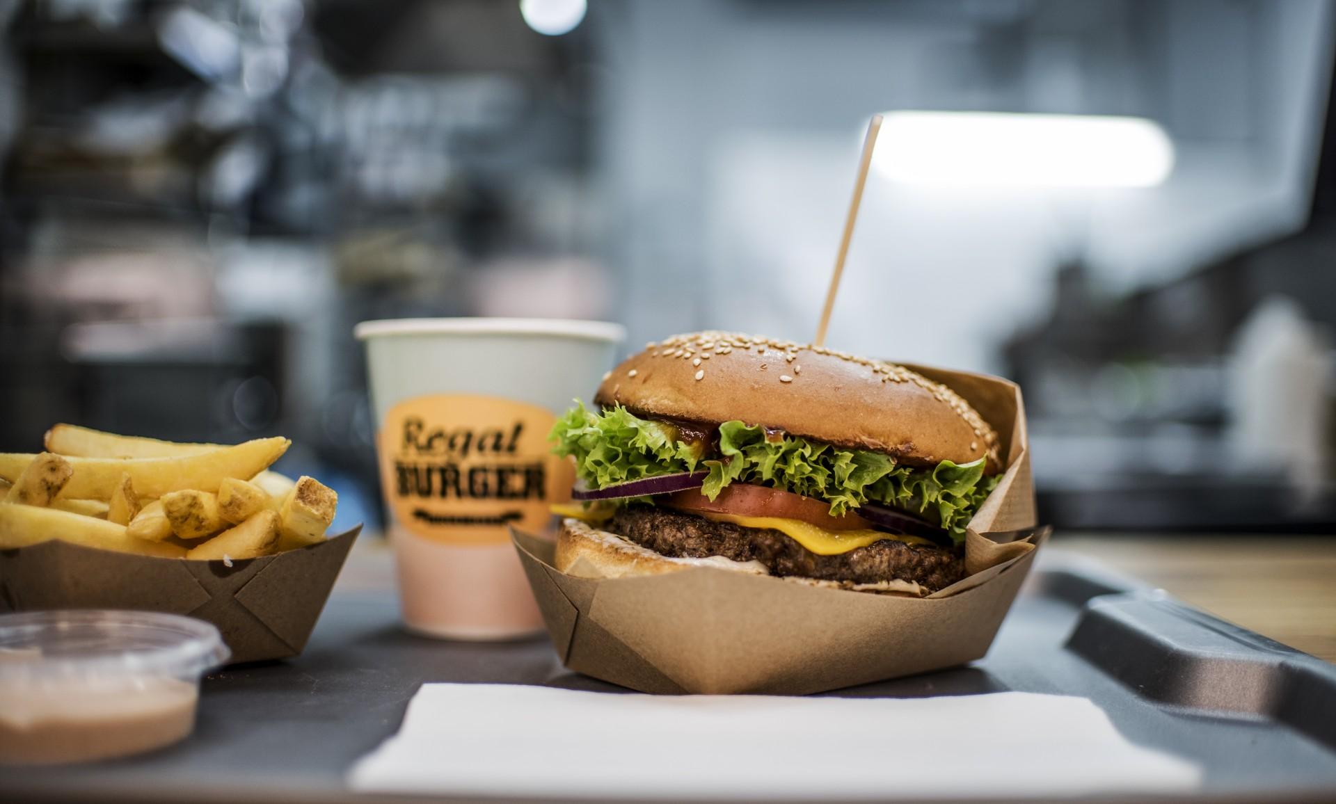 Regal Burger