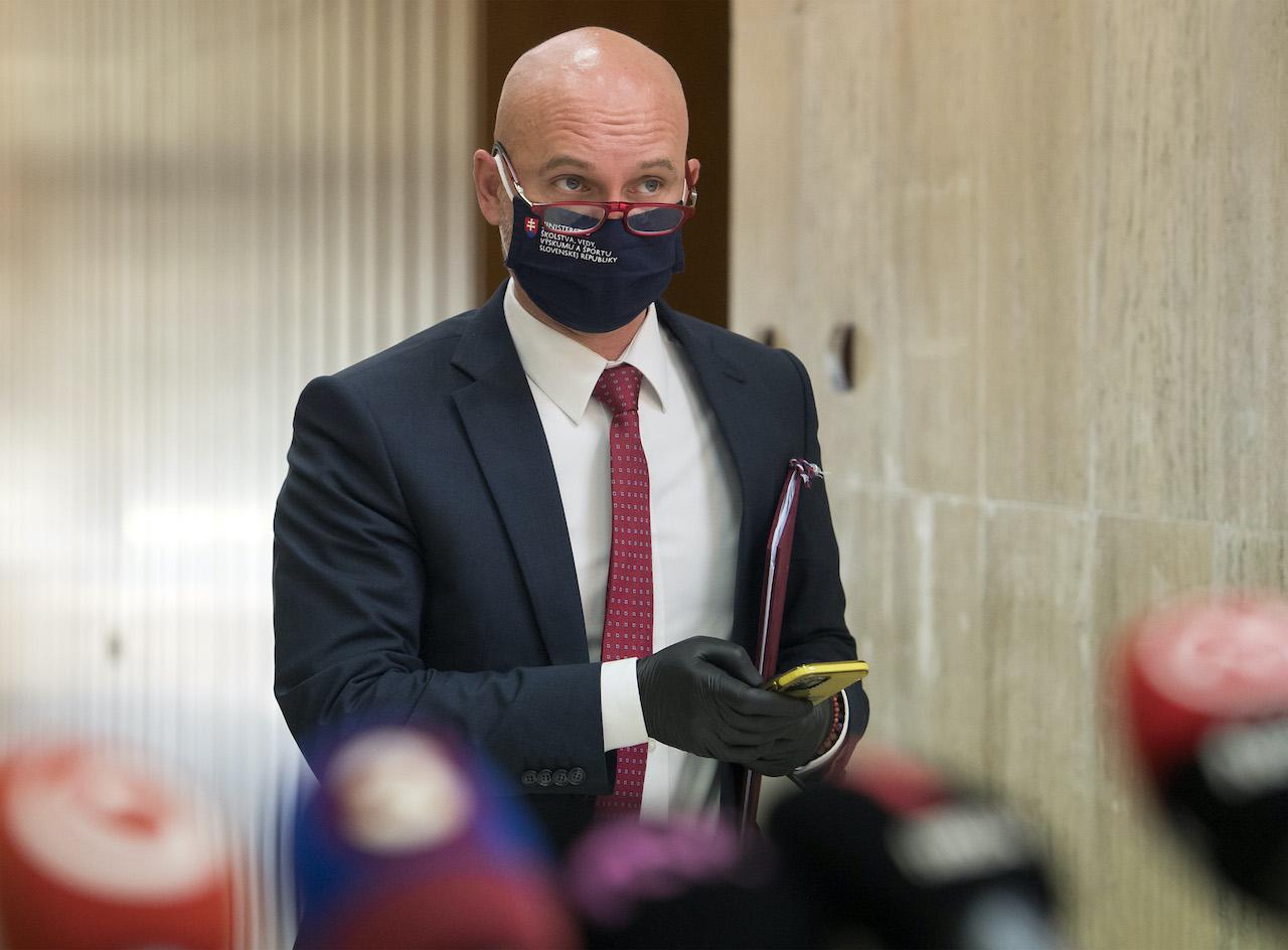 18maj2020_Vlada_15703102