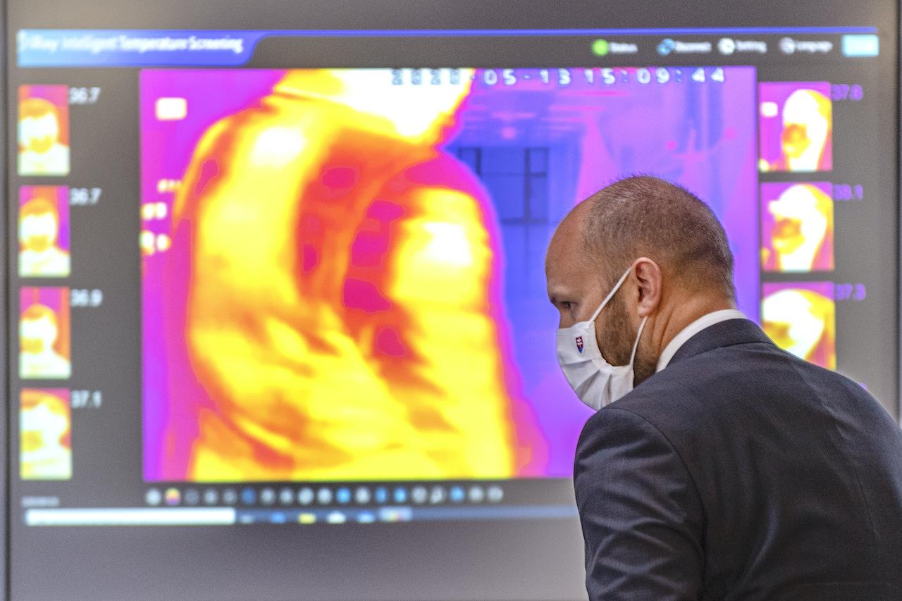 20200513_MOSR1702145