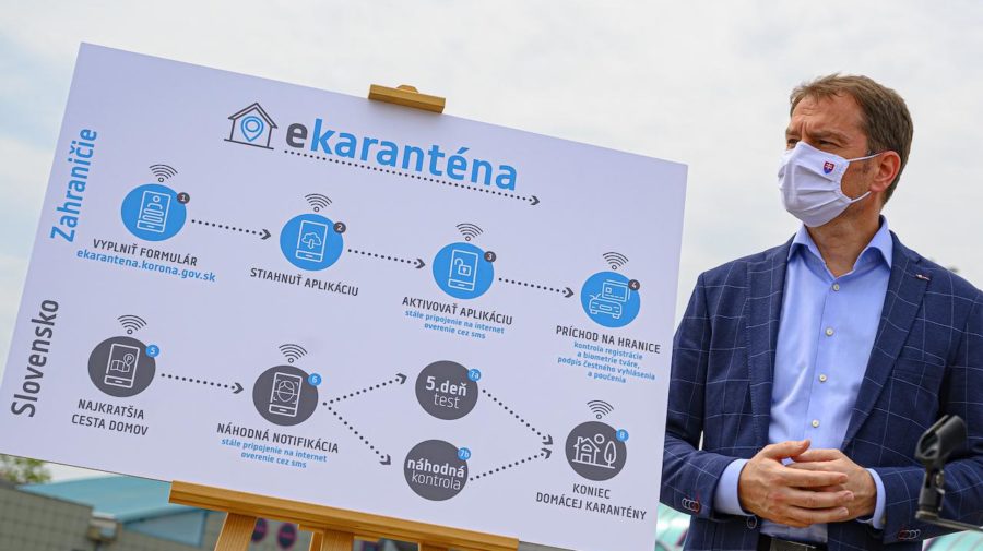 Na snímke predseda vlády SR Igor Matovič počas brífingu na tému:  Smart karanténa – inteligentné riešenie pre ľahší návrat zo zahraničia na diaľničnom hraničnom priechode Bratislava – Jarovce 19. mája 2020.