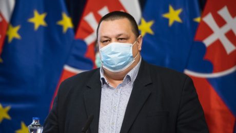 Šikana odborníkov neutícha: