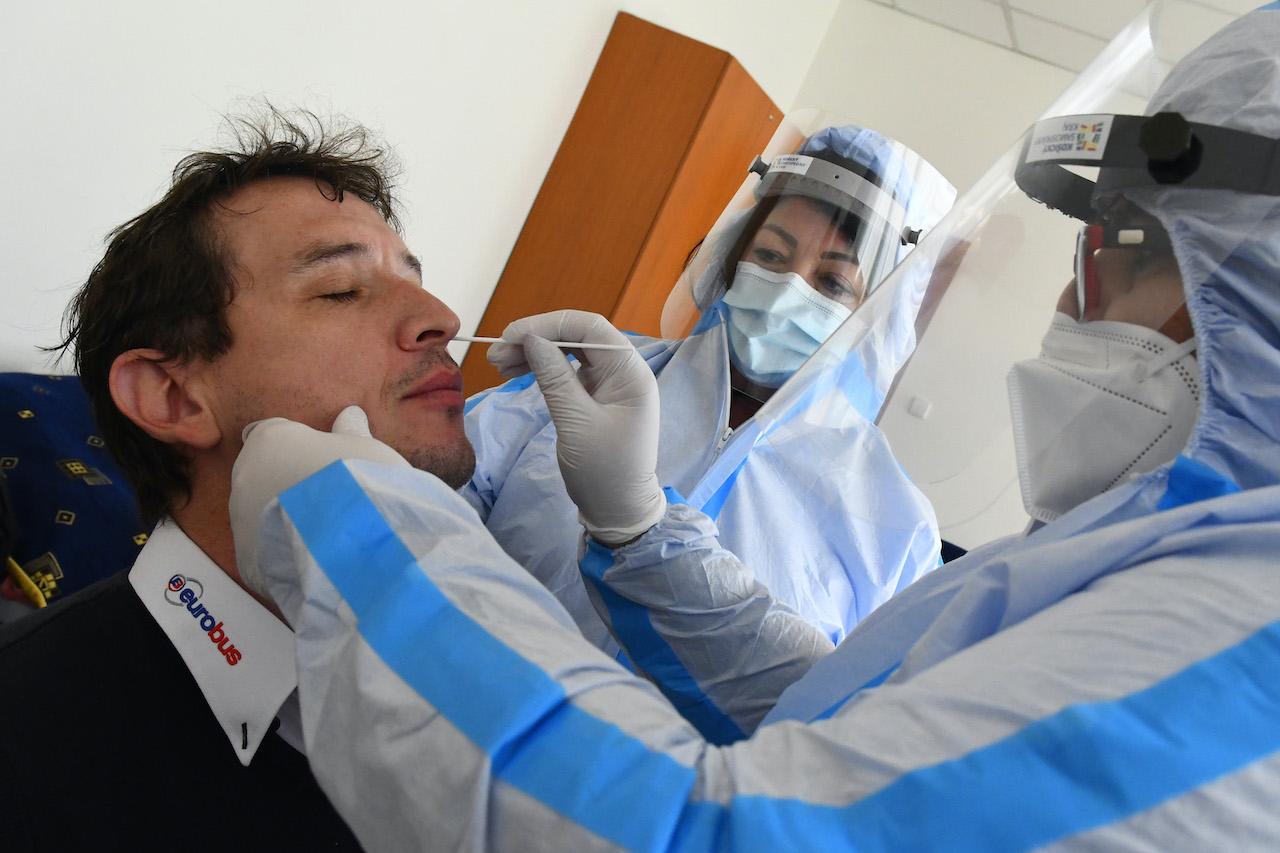 02_06_2020_testy_koronavirus_vodici_autobusov_Kosice_01706042