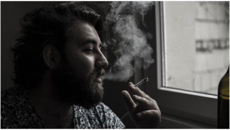 Fajčiari nakazení COVID-19