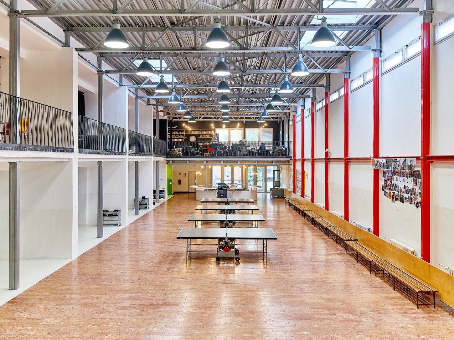 škola budova školstvo architektúra stavba design slovenské školy deti trieda jedáleň park vizualizacia stupavaškola budova školstvo architektúra stavba design slovenské školy deti trieda jedáleň park vizualizacia