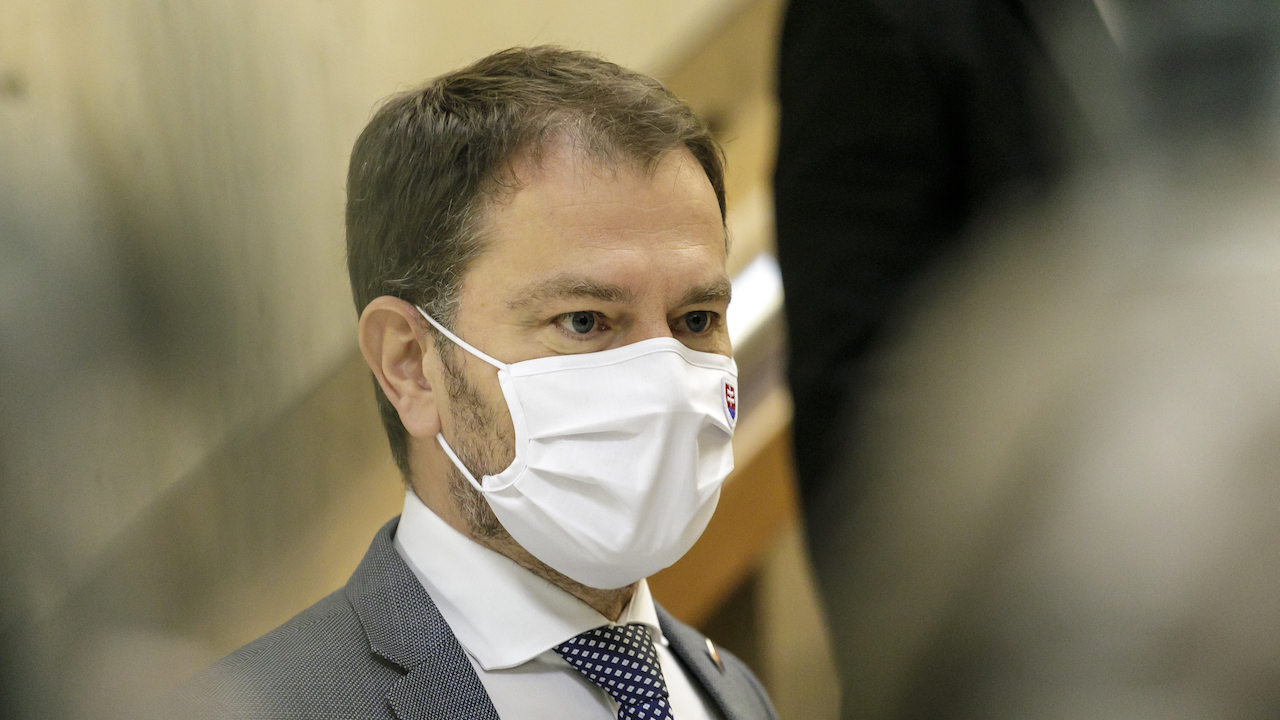 19112020_vlada_10742115