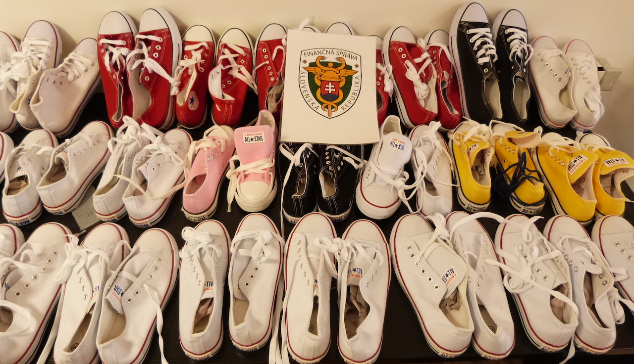 fajky falošné topánky