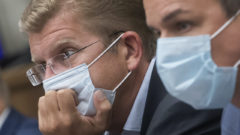 NAKA obvinila člena