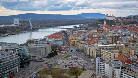 Analytici hlásia až