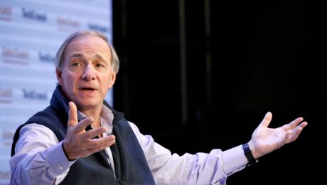 Miliardár varuje pred