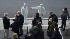 Čína komplikuje vyšetrovanie