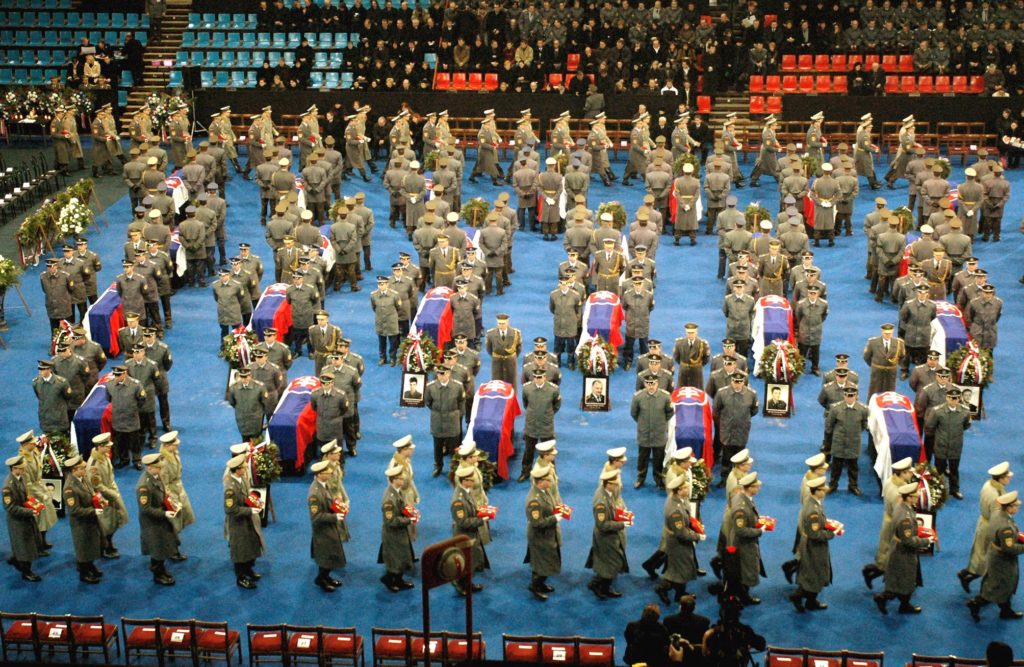 pohreb havária an-24