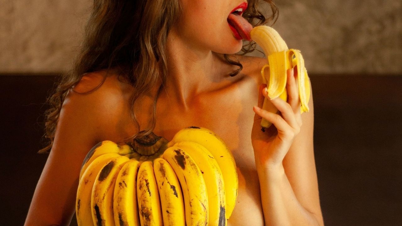 žena, banán