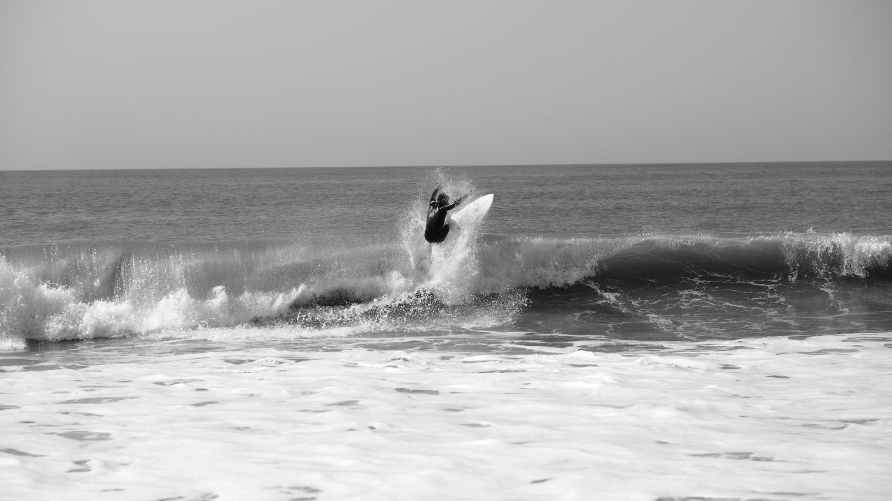 Salas waveclimbing company