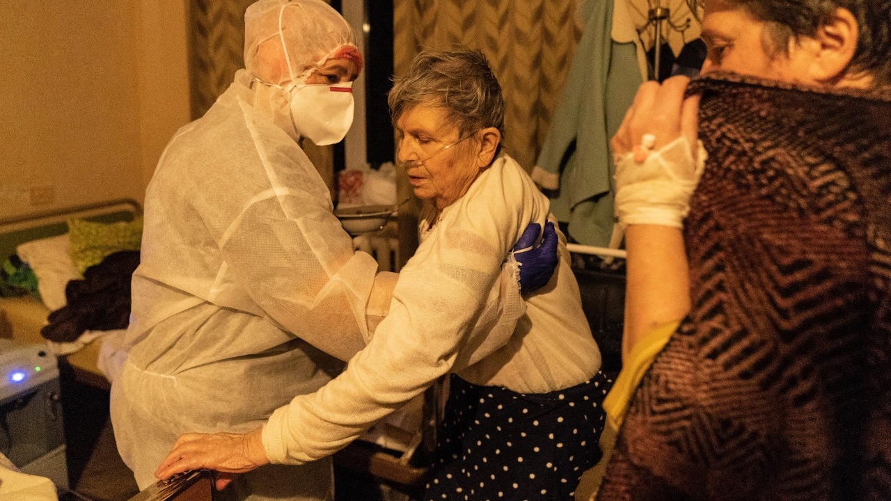 PANDEMIA, KORONAVIRUS, senior