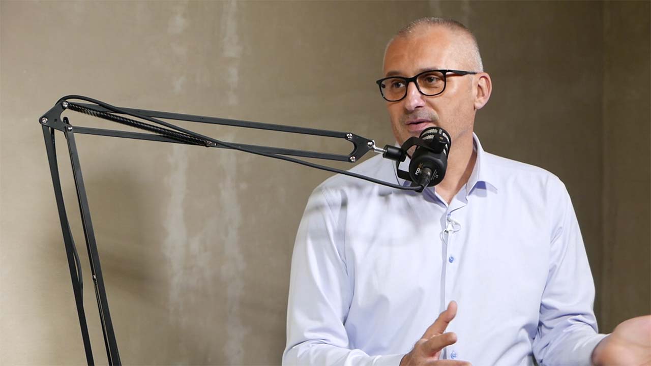 kollar DK thumb no text