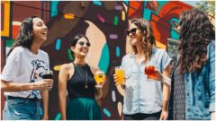 Žiadne rúška, rozostupy,