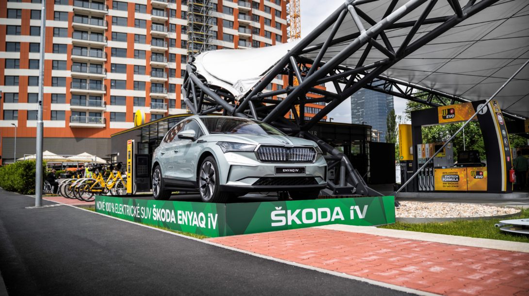 skoda-enyaq-pumpa-1090×610